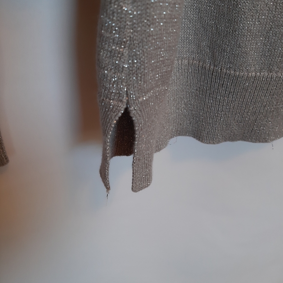 Samantha Brown Silver Metallic Knit Sweater - Picture 8 of 8